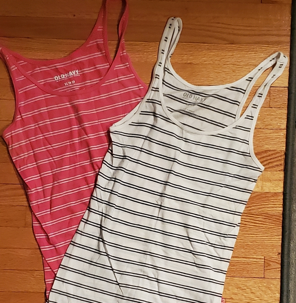 New Old Navy XS tank top lot